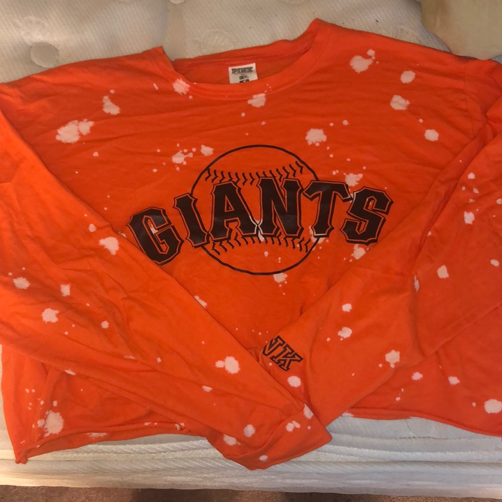 Victoria’s Secret Pink long sleeve giants crop